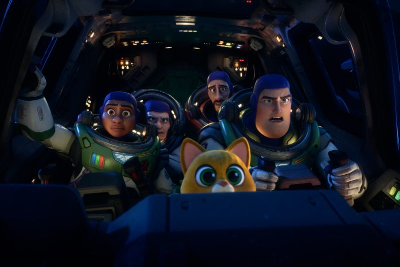 astrofobia, lightyear escenas poscréditos pixar
